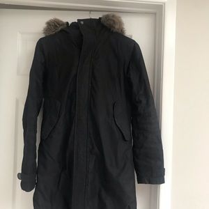 ARITZIA TNA WINTER BLACK JACKET SIZE SMALL